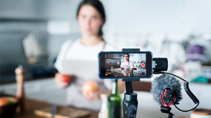 Tạo nội dung YouTube chất lượng không nhất thiết phải sử dụng thiết bị đắt tiền